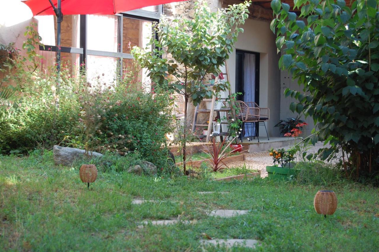 La Bucolique, Chambres Et Jardin D'Hotes Sabran Ngoại thất bức ảnh