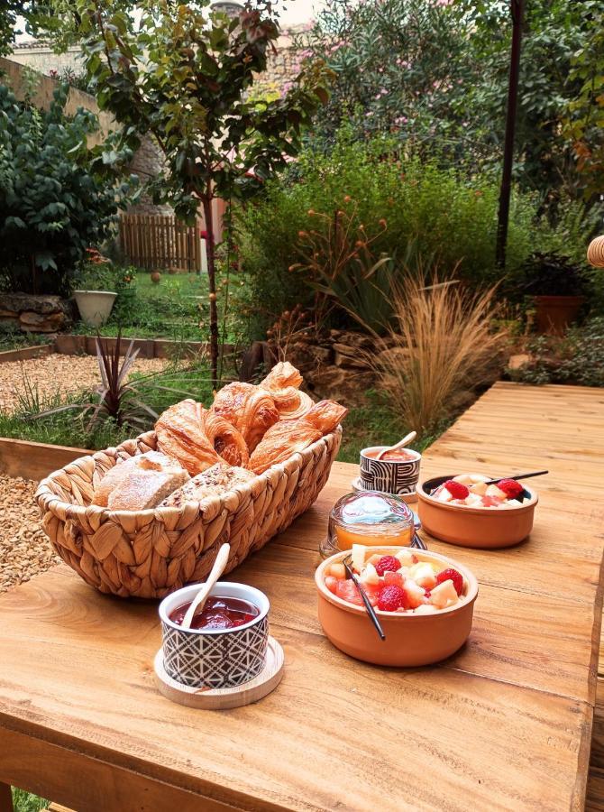 La Bucolique, Chambres Et Jardin D'Hotes Sabran Ngoại thất bức ảnh