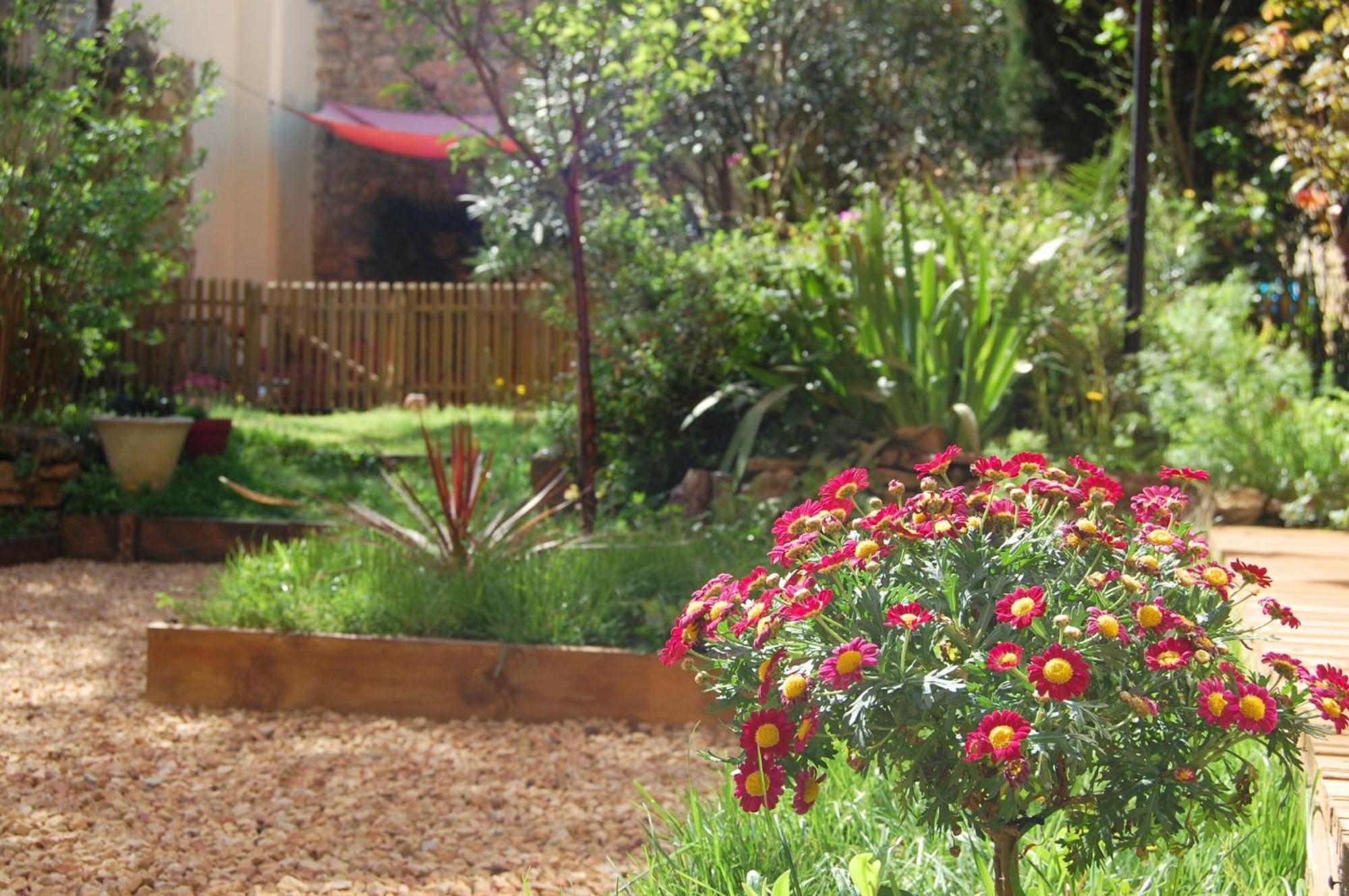 La Bucolique, Chambres Et Jardin D'Hotes Sabran Ngoại thất bức ảnh