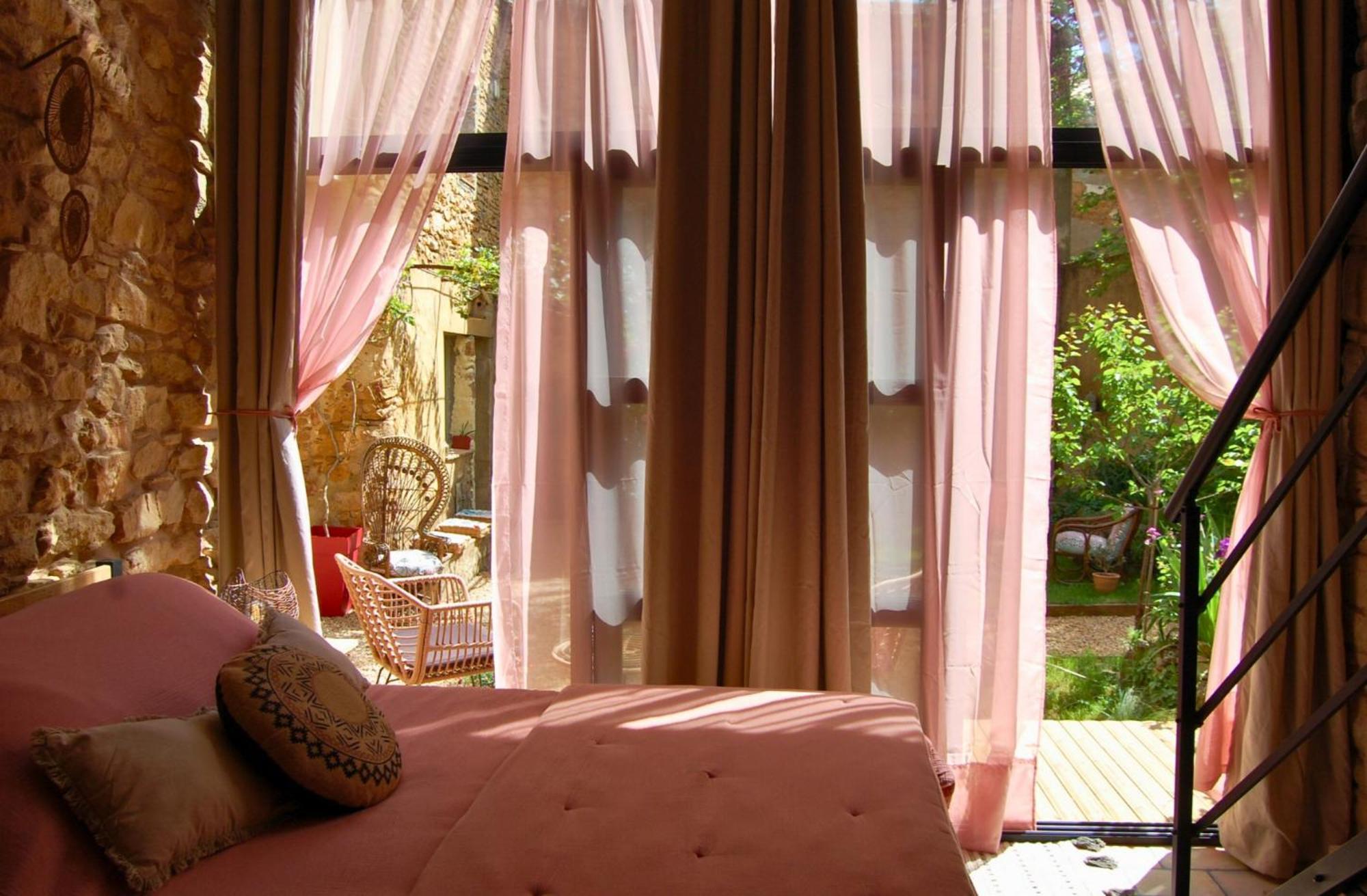 La Bucolique, Chambres Et Jardin D'Hotes Sabran Ngoại thất bức ảnh